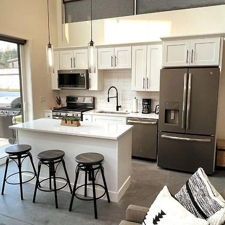 Brand New Upscale Home- Best Location! 怀特菲什 外观 照片