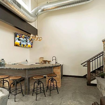 Brand New Upscale Home- Best Location! 怀特菲什 外观 照片