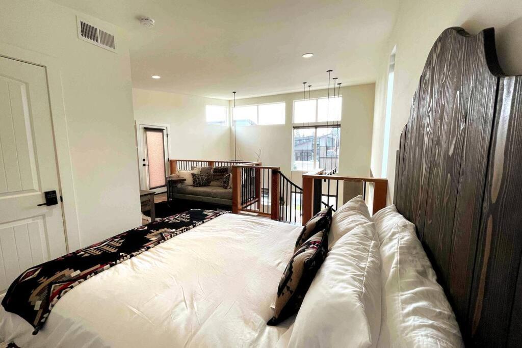 Brand New Upscale Home- Best Location! 怀特菲什 外观 照片
