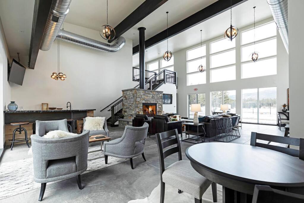 Brand New Upscale Home- Best Location! 怀特菲什 外观 照片