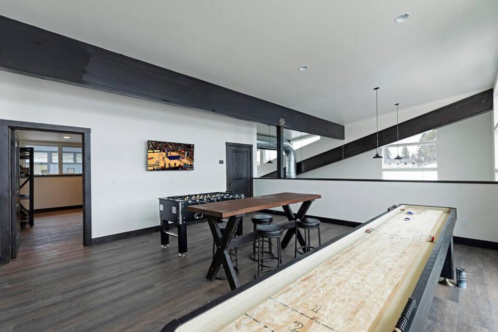 Brand New Upscale Home- Best Location! 怀特菲什 外观 照片