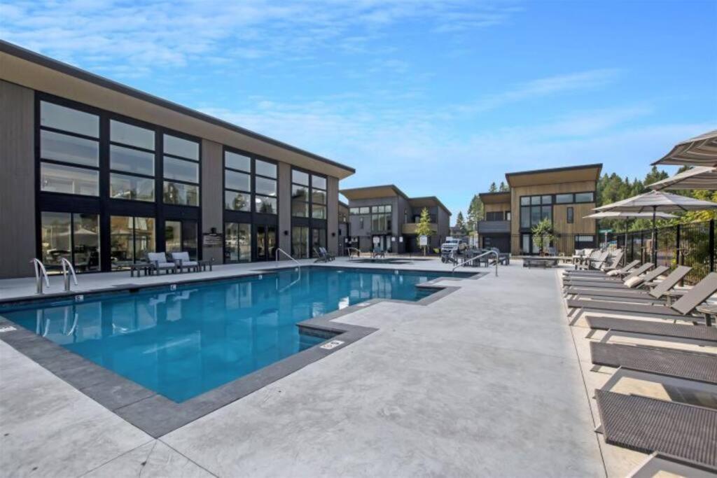 Brand New Upscale Home- Best Location! 怀特菲什 外观 照片